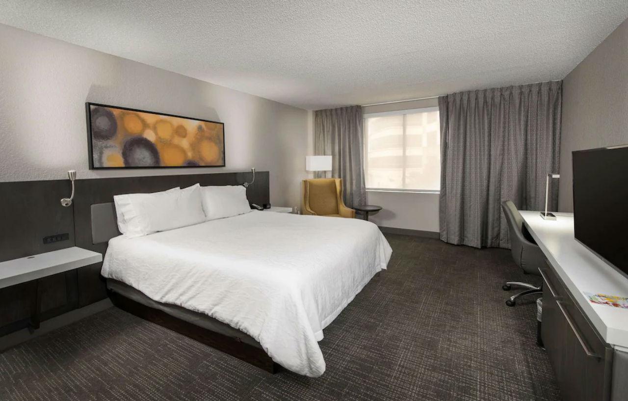 Hilton Garden Inn Las Colinas Irving Bagian luar foto