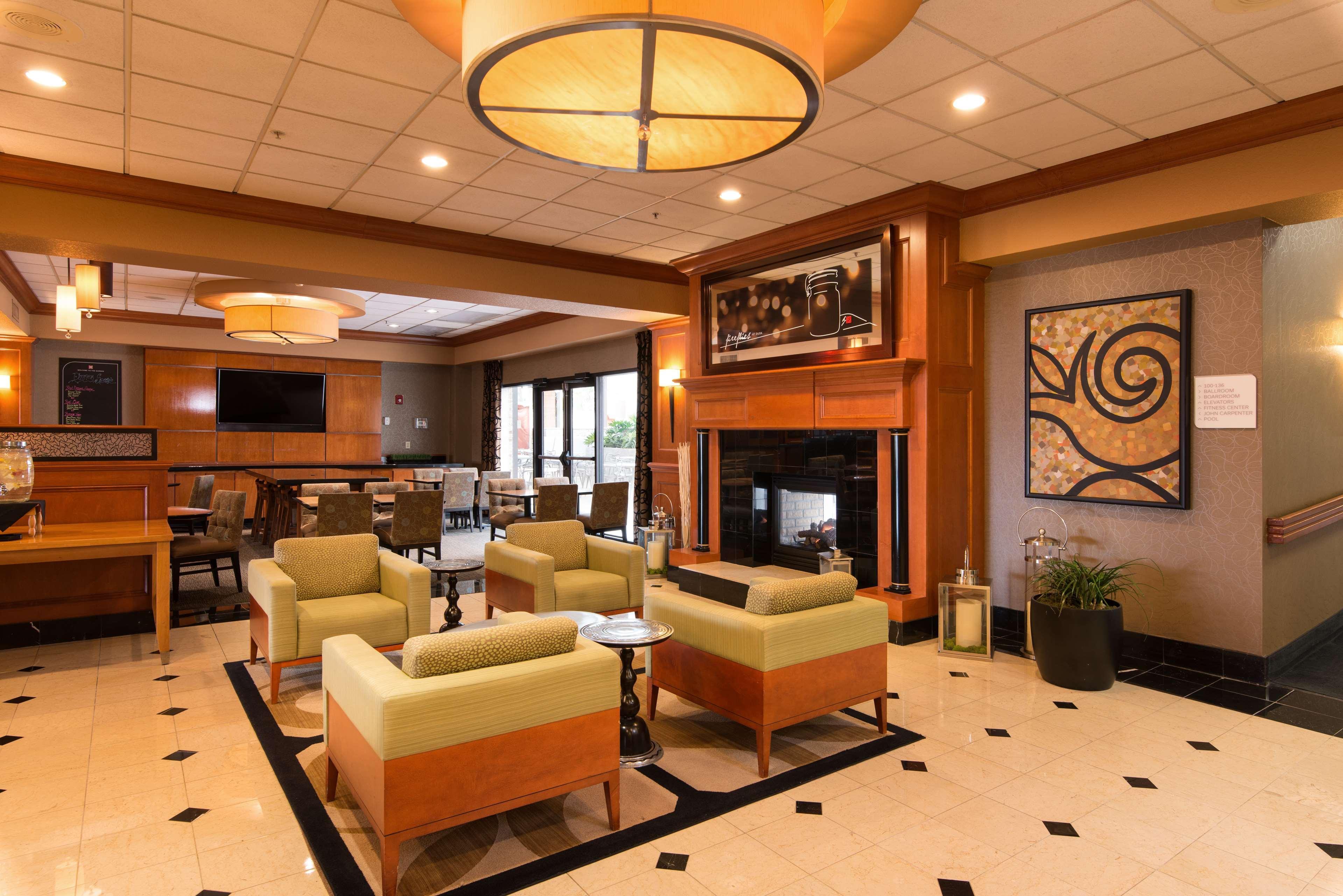 Hilton Garden Inn Las Colinas Irving Bagian luar foto