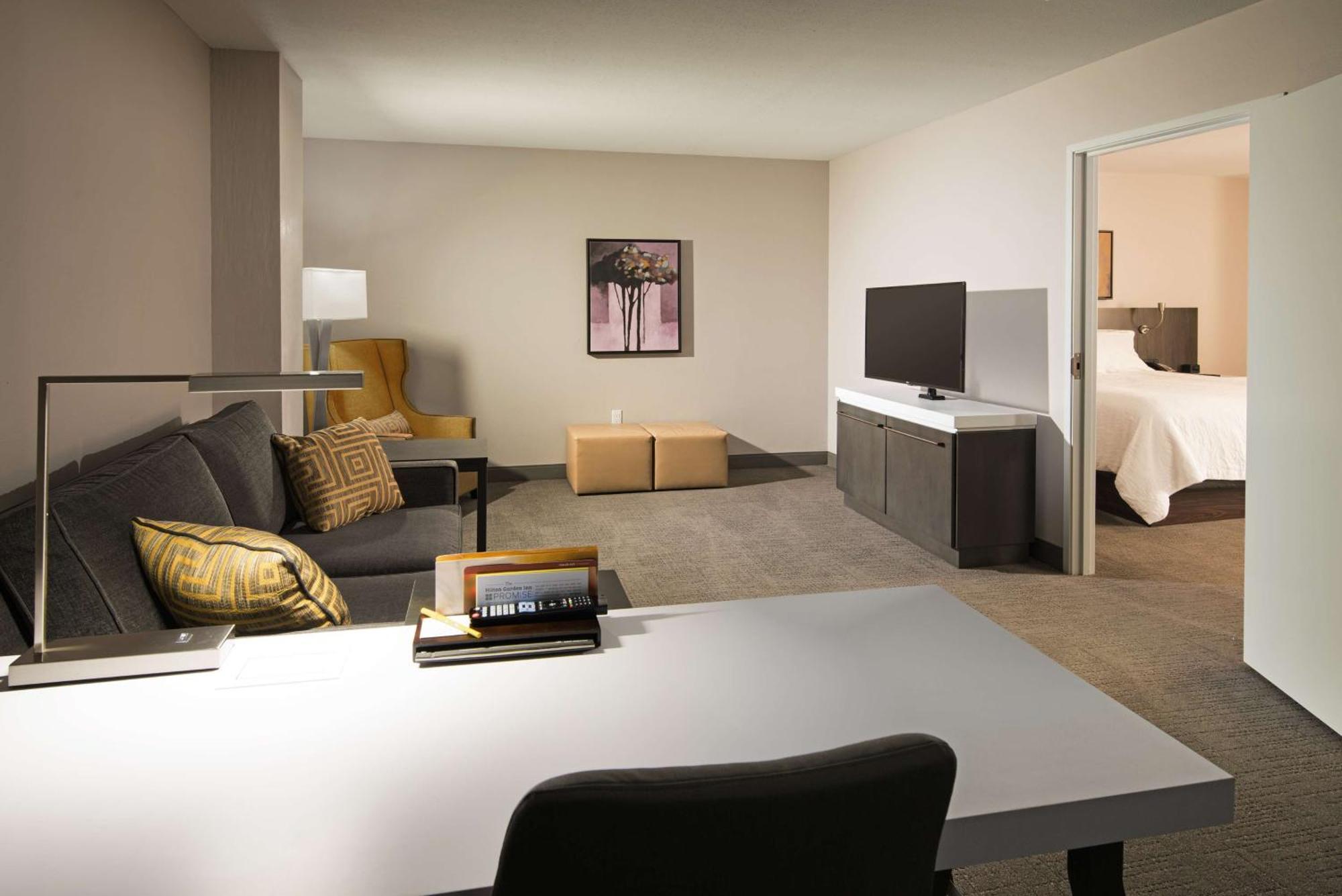 Hilton Garden Inn Las Colinas Irving Bagian luar foto