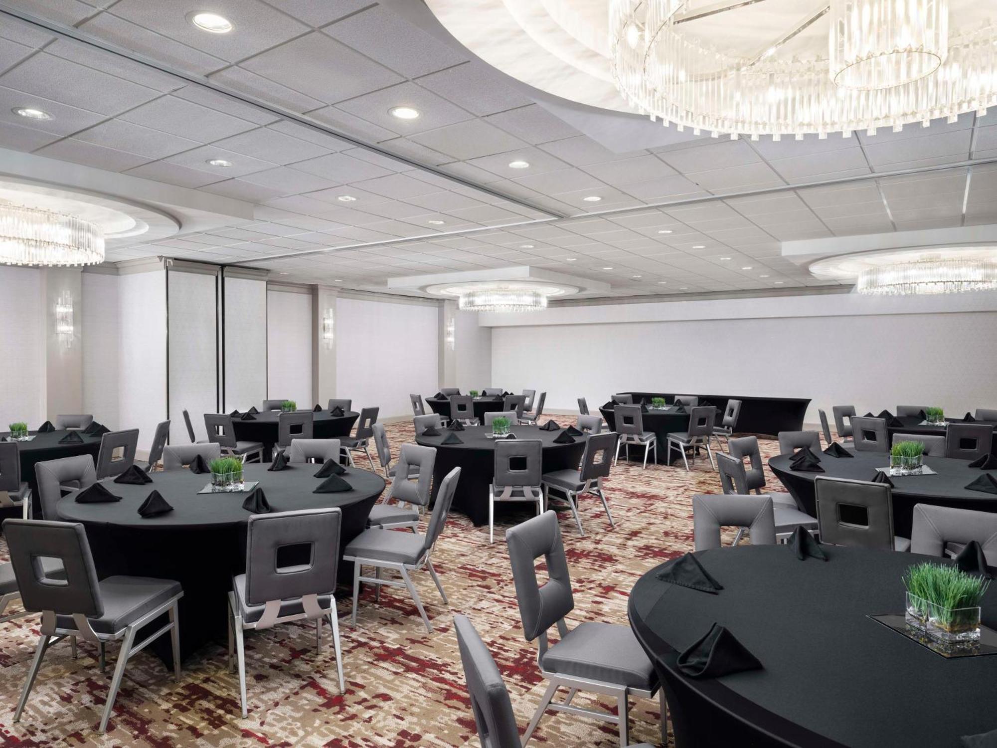 Hilton Garden Inn Las Colinas Irving Bagian luar foto