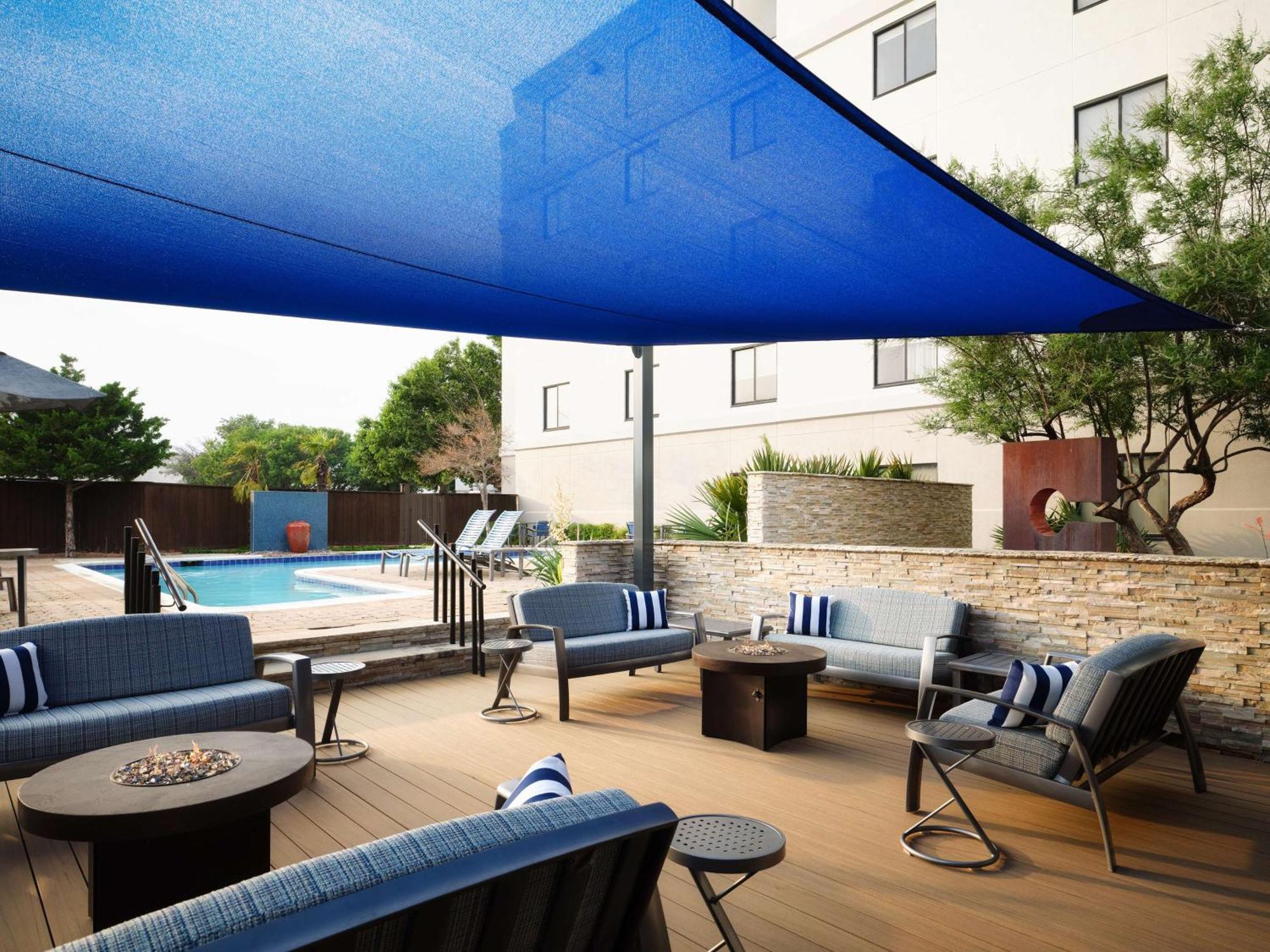 Hilton Garden Inn Las Colinas Irving Bagian luar foto