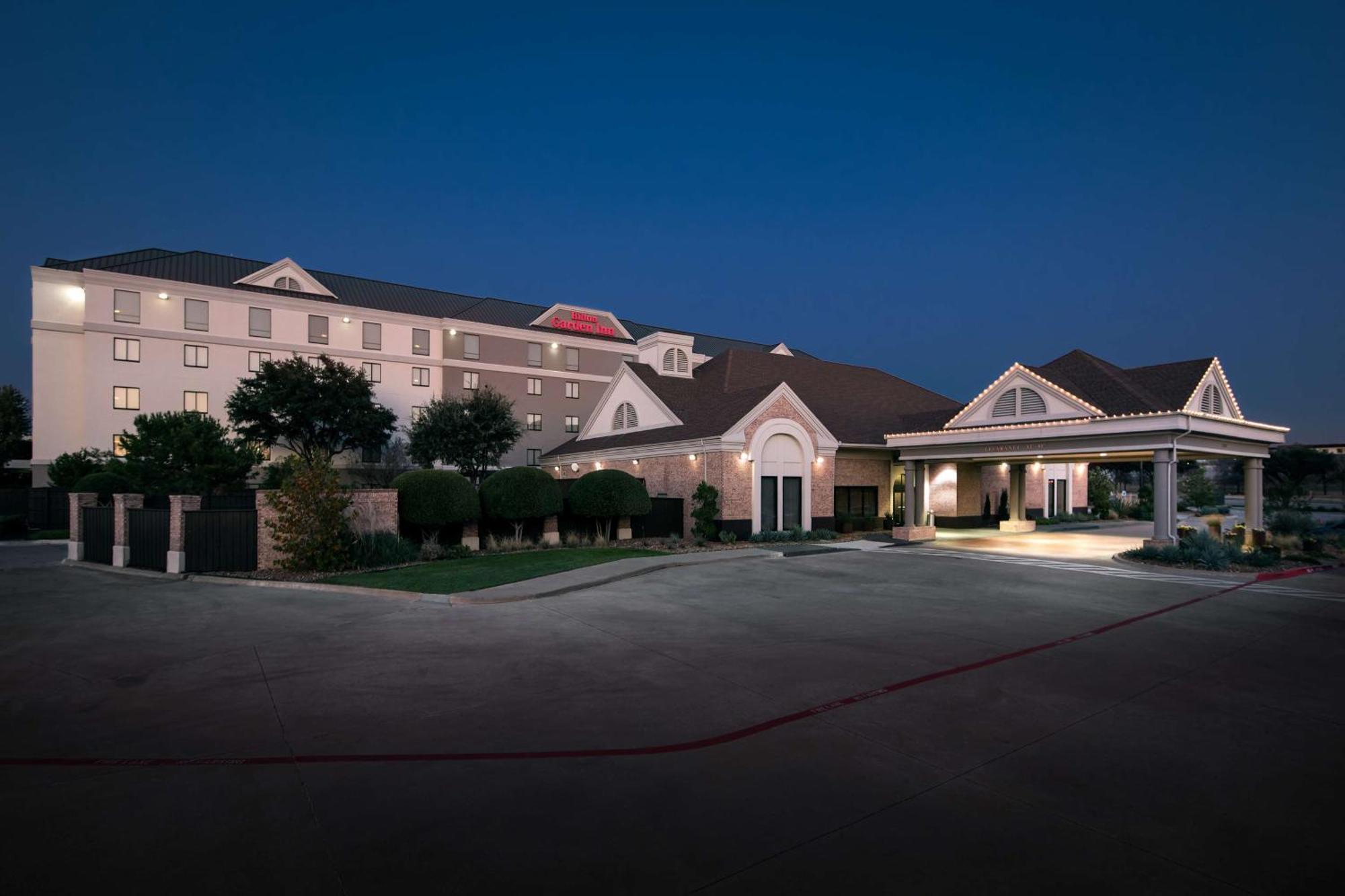 Hilton Garden Inn Las Colinas Irving Bagian luar foto