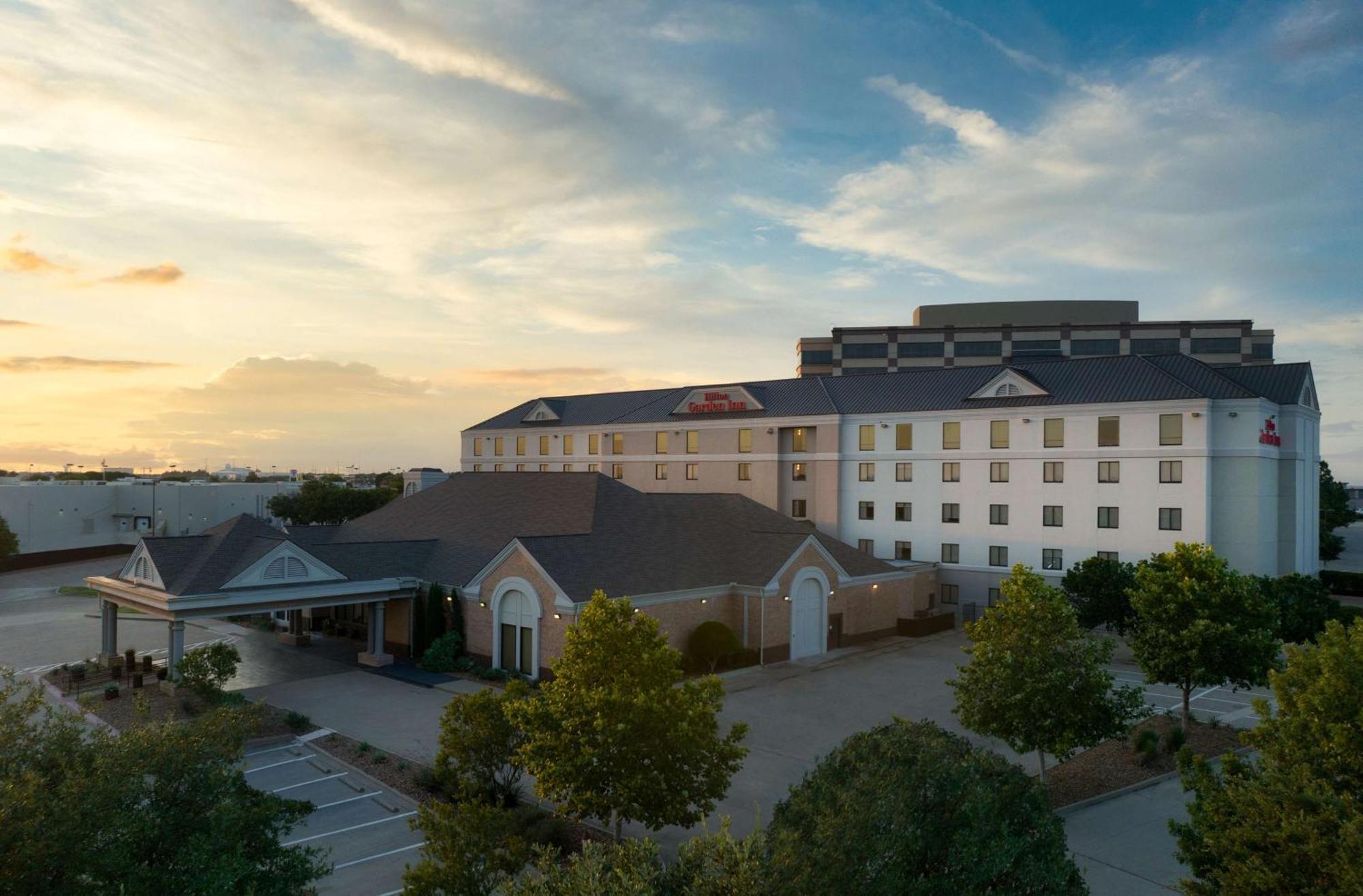 Hilton Garden Inn Las Colinas Irving Bagian luar foto